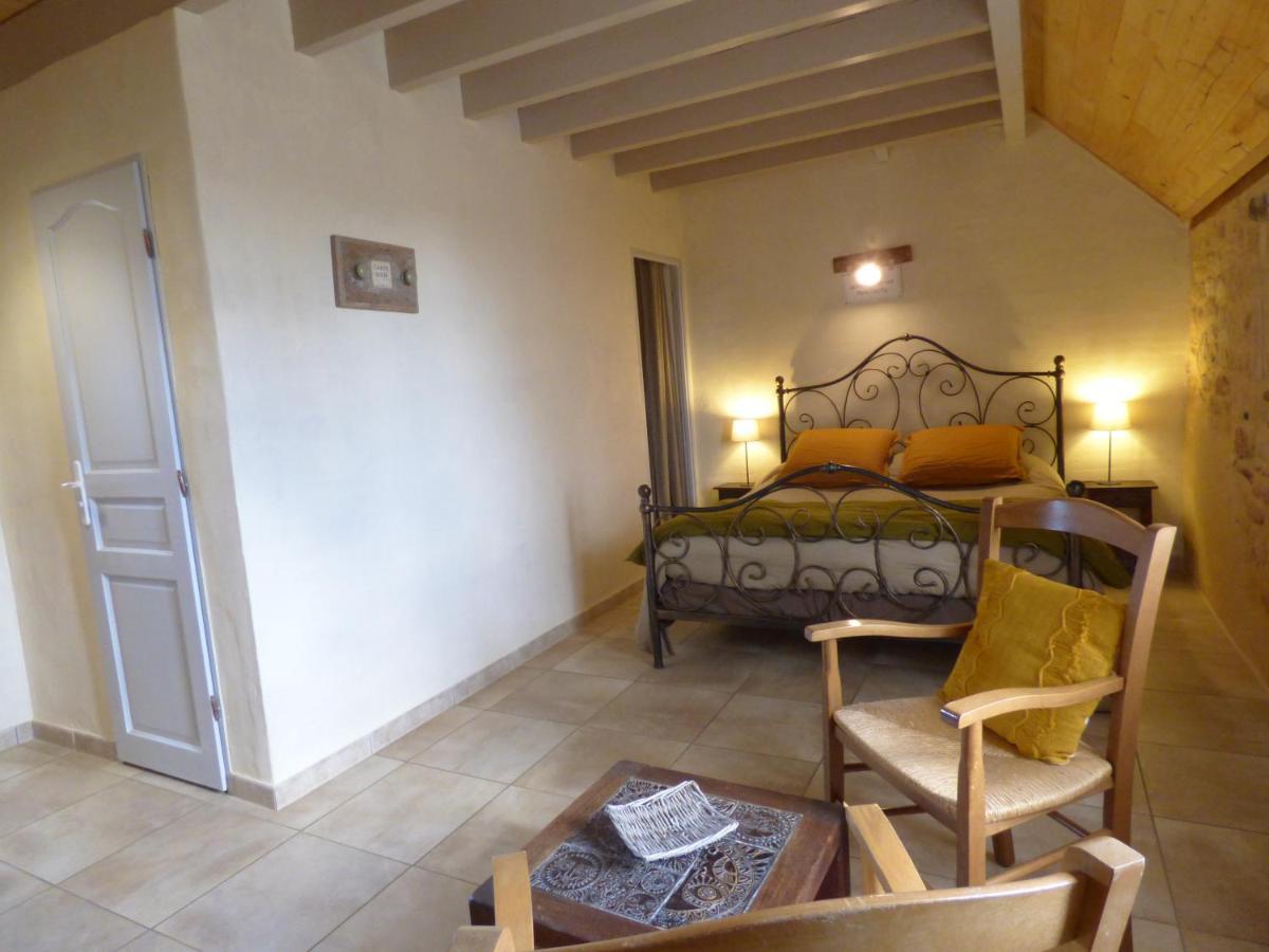 Britavit Bed & Breakfast Saint-Avit-Sénieur Dış mekan fotoğraf
