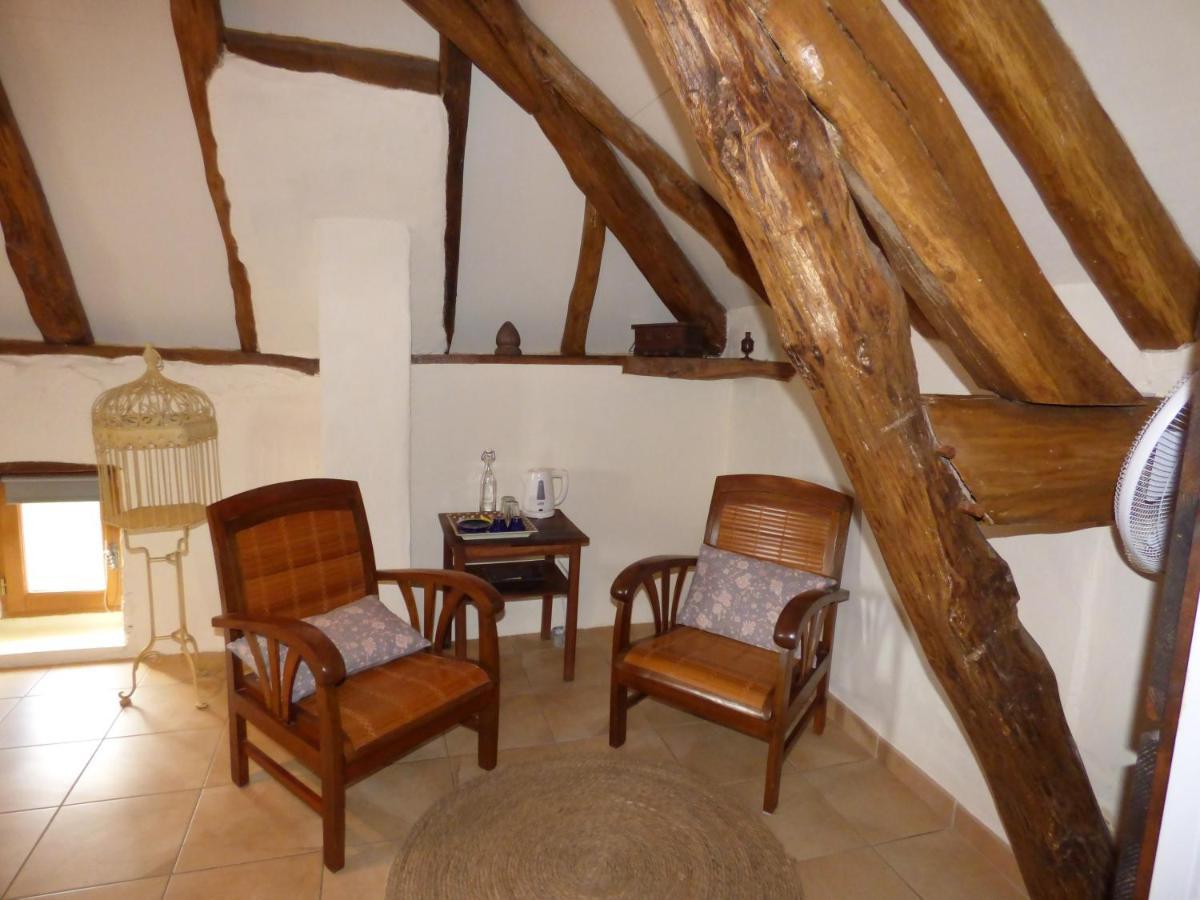 Britavit Bed & Breakfast Saint-Avit-Sénieur Dış mekan fotoğraf