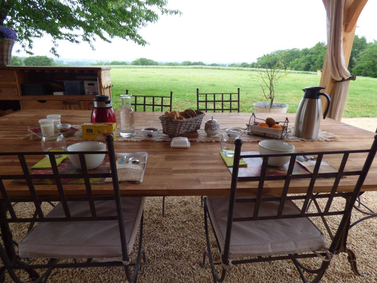 Britavit Bed & Breakfast Saint-Avit-Sénieur Dış mekan fotoğraf
